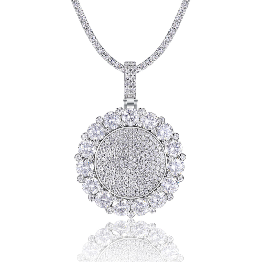 Set With Top-quality Moissanite, This Luxurious And Fashionable Light Luxury Trend Jewelry Necklace Pendant Is Made Of S925 Silver Electroplated With Platinum