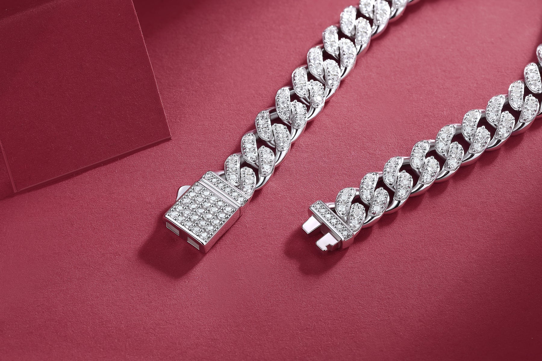 Light Of Faith - A Fashionable And Light Luxury Jewelry Silver Bracelet And Bracelet Set With Top-quality Moissanite, S925 Silver Plated Platinum