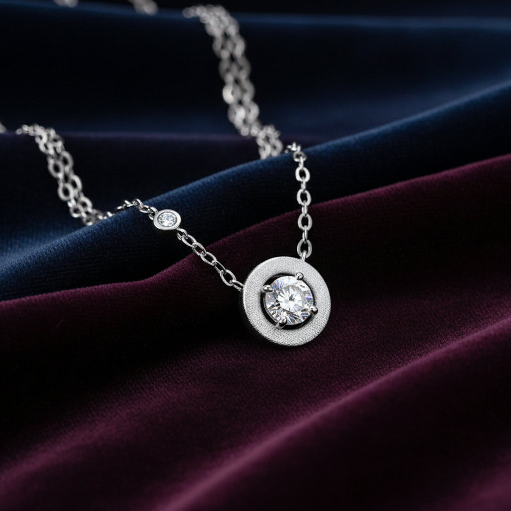 Moissanite Sablé Silver Necklace — Lumina