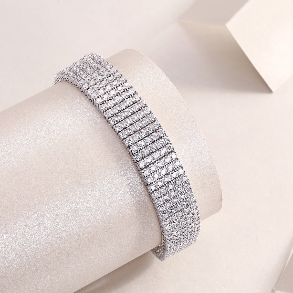 Shining And Simple - Luxurious And Fashionable Light Luxury Jewelry And Silver Bracelet Set With Top-quality Moissanite, S925 Silver-plated Platinum