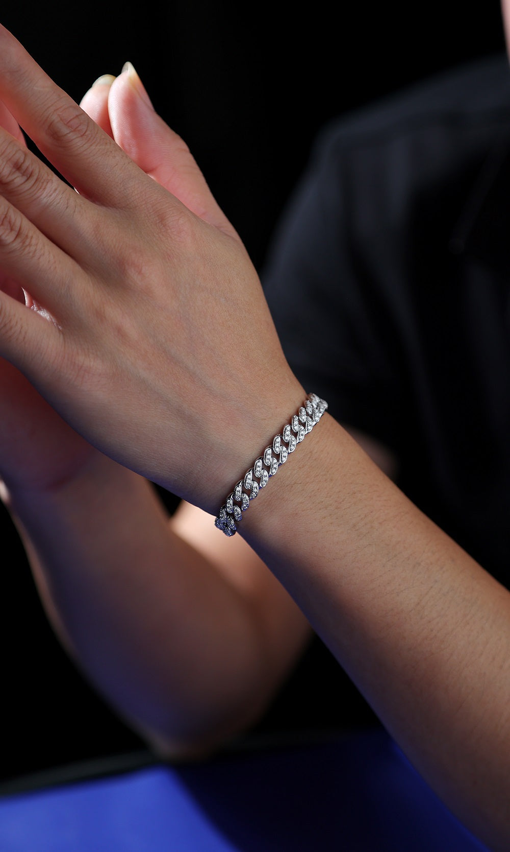 Light Of Faith - A Fashionable And Light Luxury Jewelry Silver Bracelet And Bracelet Set With Top-quality Moissanite, S925 Silver Plated Platinum