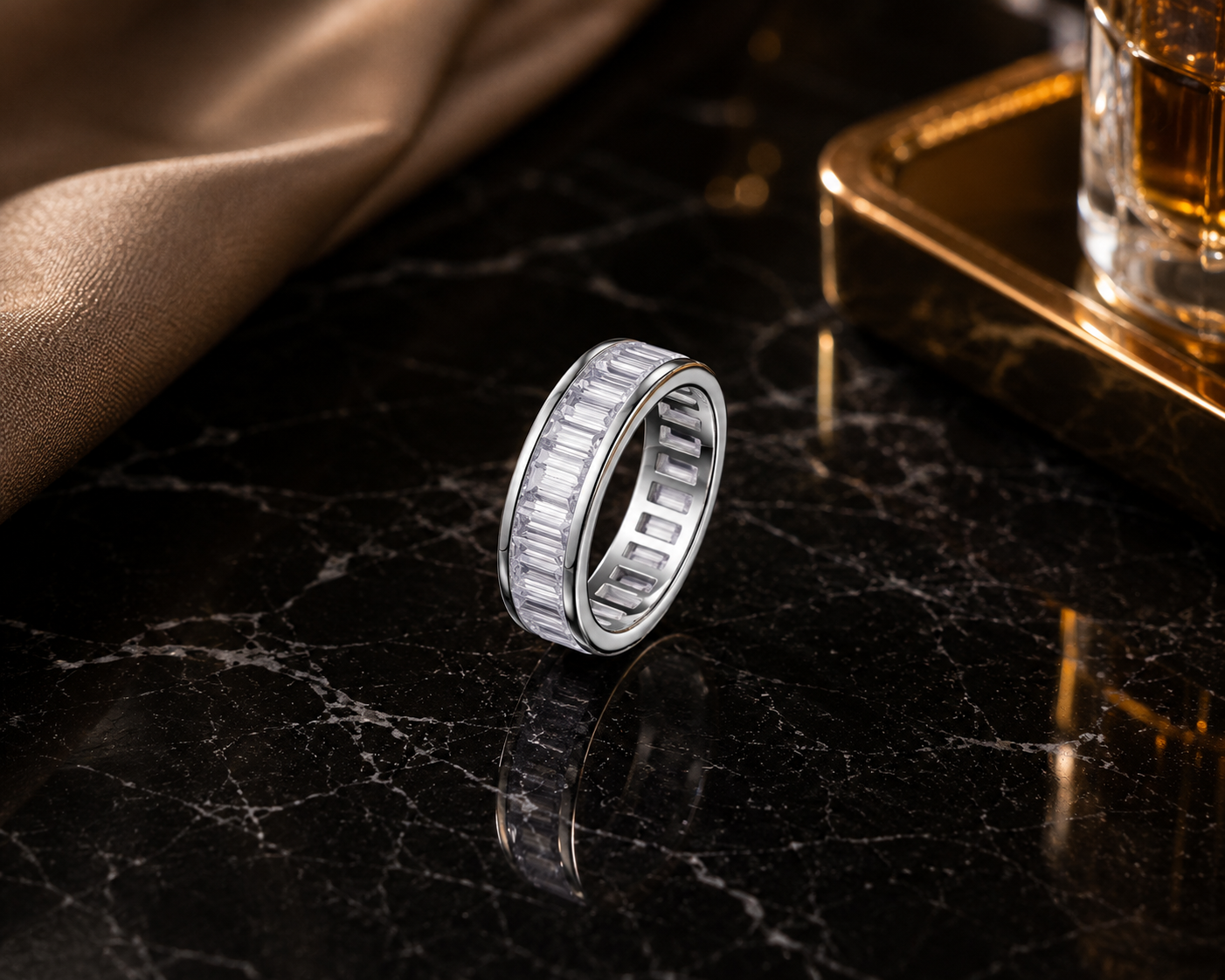 Moissanite Carré Princess Silver Ring — Lumina