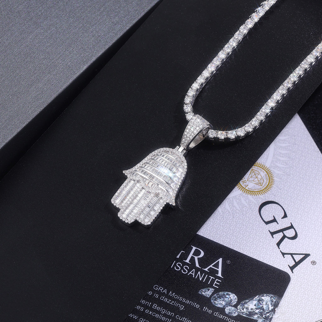 Set With Top-quality Moissanite, This Luxurious And Fashionable Light Luxury Trend Jewelry Necklace Pendant Is Made Of S925 Silver Electroplated With Platinum